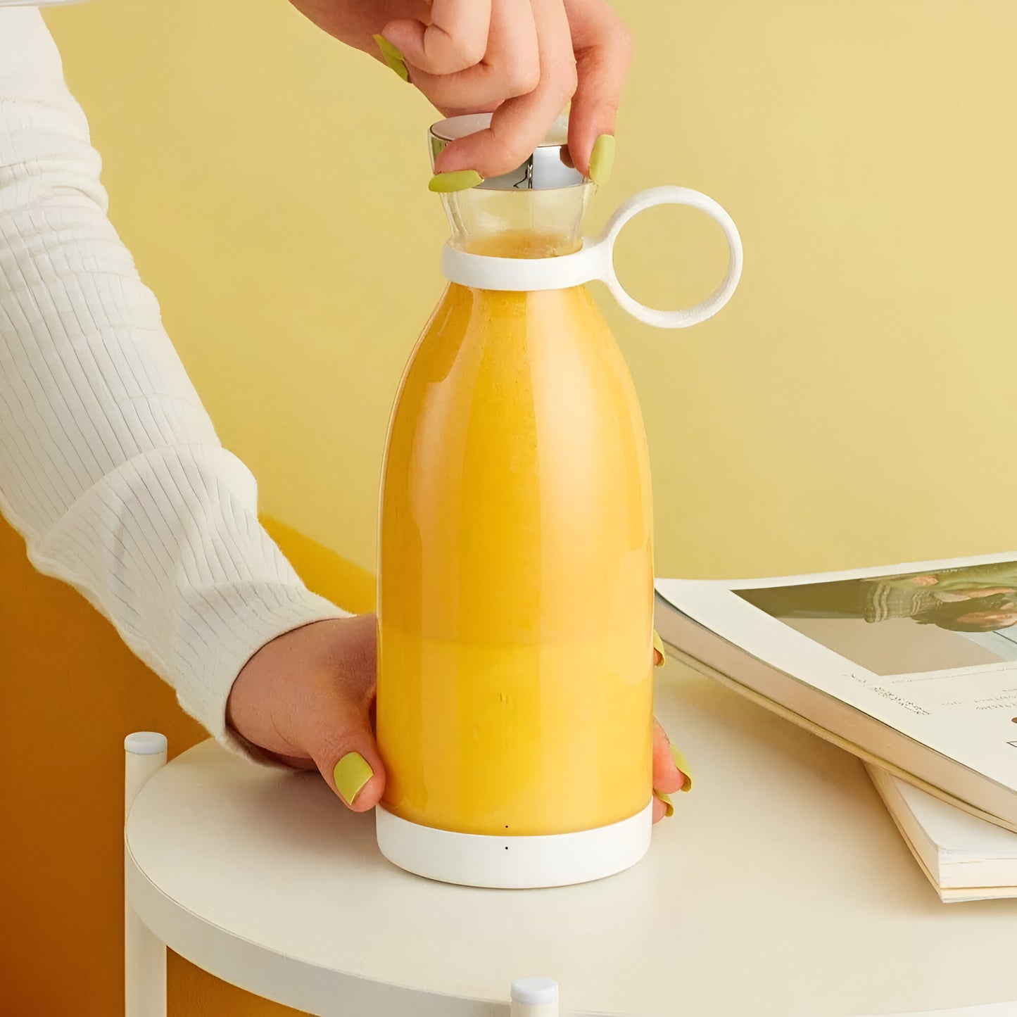 Portable Blender with 6 Sharp Blades & USB Charging